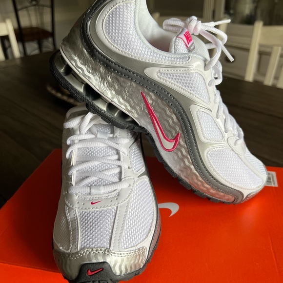 Nike Shoes - Women’s Nike
